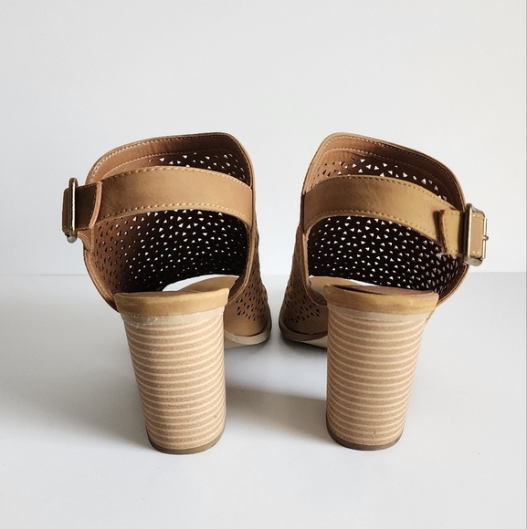 Universal Thread Milliana Women’s 8.5 Chestnut Slingback Bootie - Picture 7 of 9